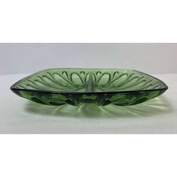 Vintage Green Glass Square Divided Serving Dish Retro Flower Design MCM 7"x7" - Picture 5 of 9